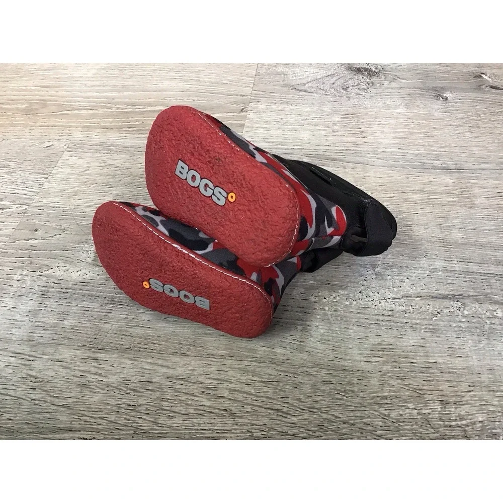 Baby Bogs Toddler Boy Boots Size 4 Rain Snow Red Black Camo Pull On Waterproof